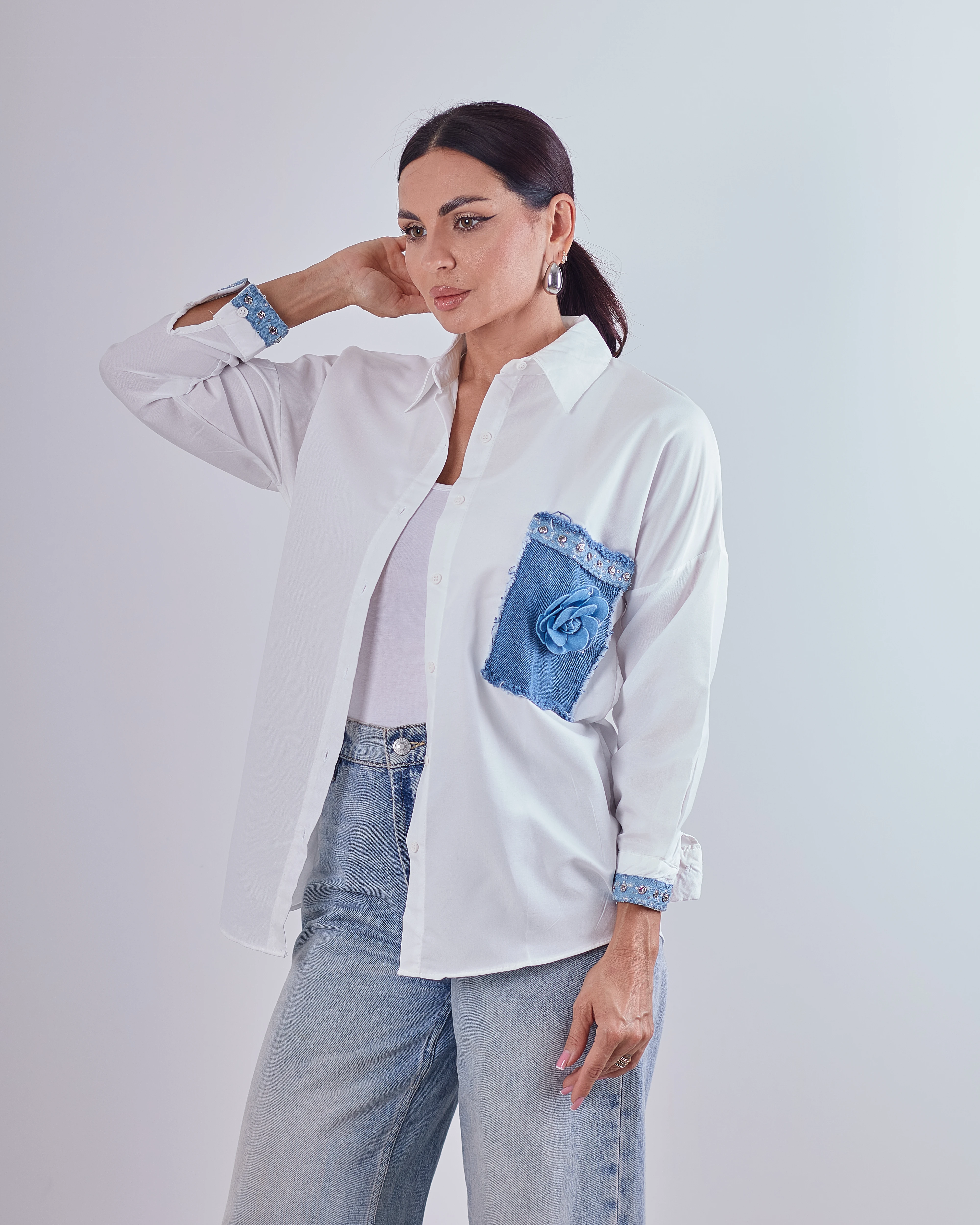 White l/s w/ blue flower design